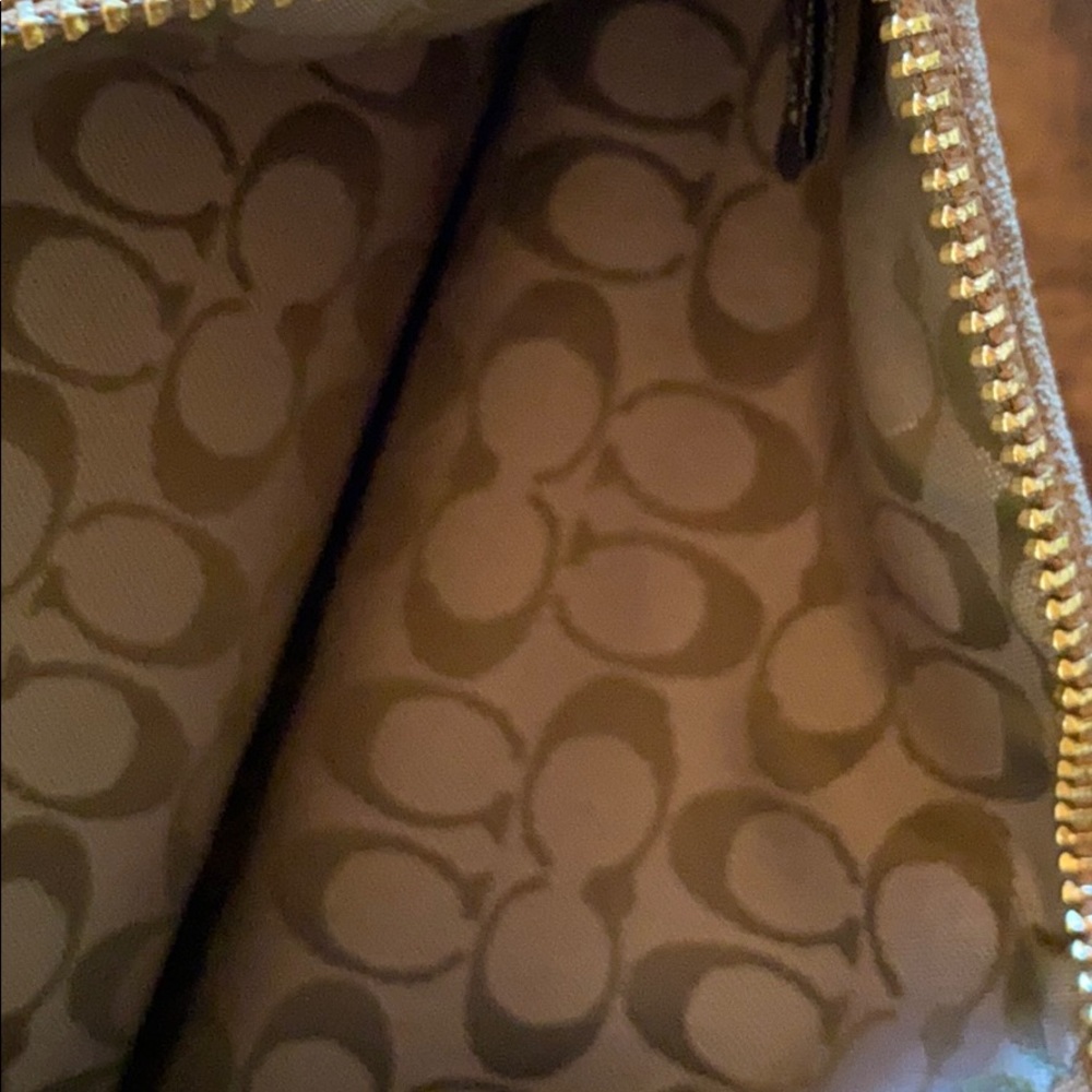 Coach suede wristlet with tassel - Picture 3 of 5